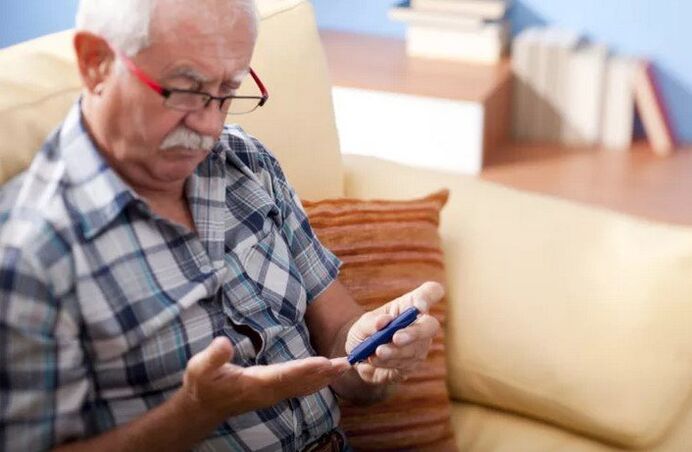 Diabetics should measure blood sugar and take glucose-lowering medications